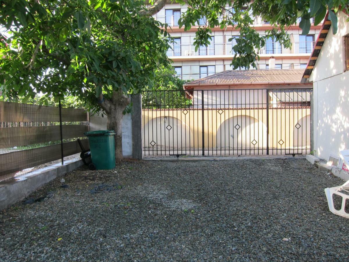 Casa Gherghisan Hotel Costinesti Bagian luar foto