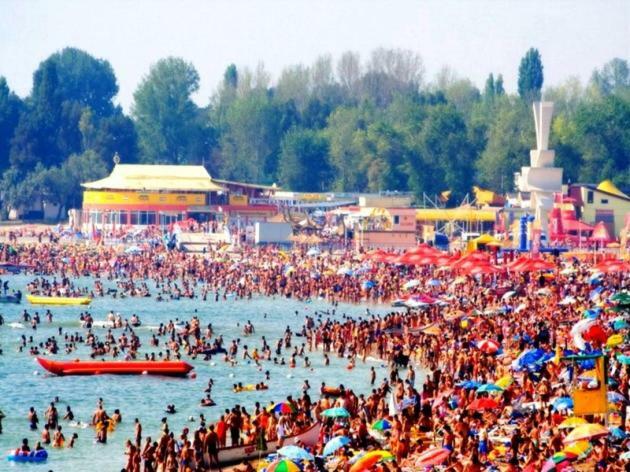 Casa Gherghisan Hotel Costinesti Bagian luar foto
